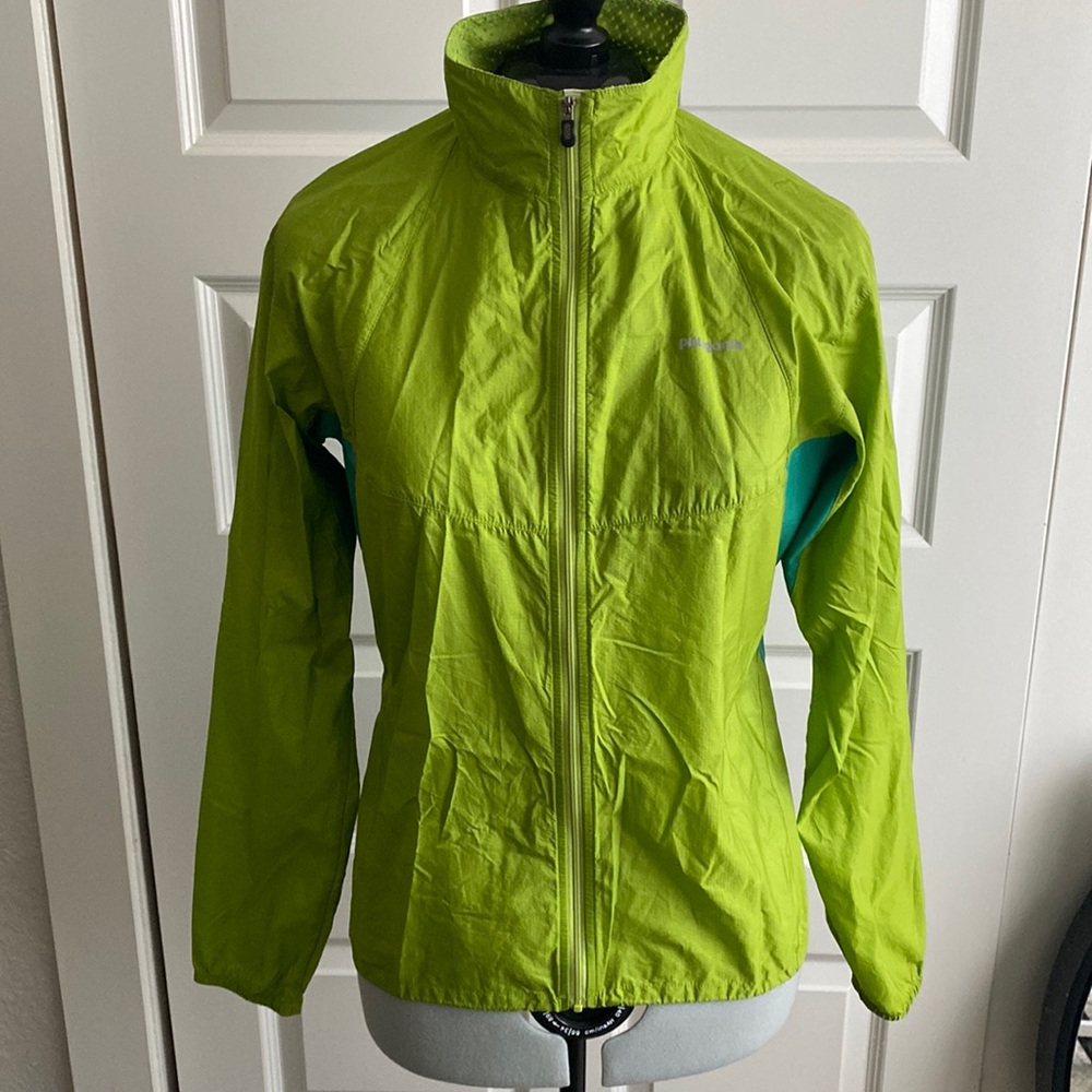 Patagonia Women’s M Houdini Windbreaker Jacket in Avocado Green